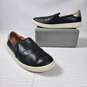 UGG Women's Cas Slip On Sneaker Size 9.5‎ Black Leather Comfy Walking Flats Shoe